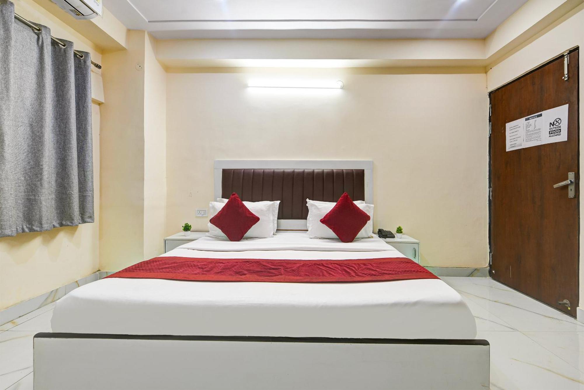 Hotel Krishna Tower Delhi  Dış mekan fotoğraf